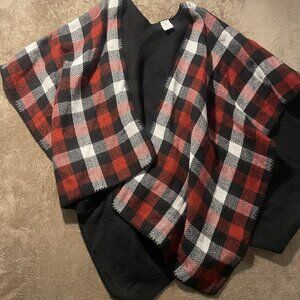 Woolrich Red/Black/Grey Gingham Plaid Poncho One Size Reversible Womens Shawl